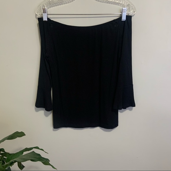 Off the shoulder top - Picture 2 of 4